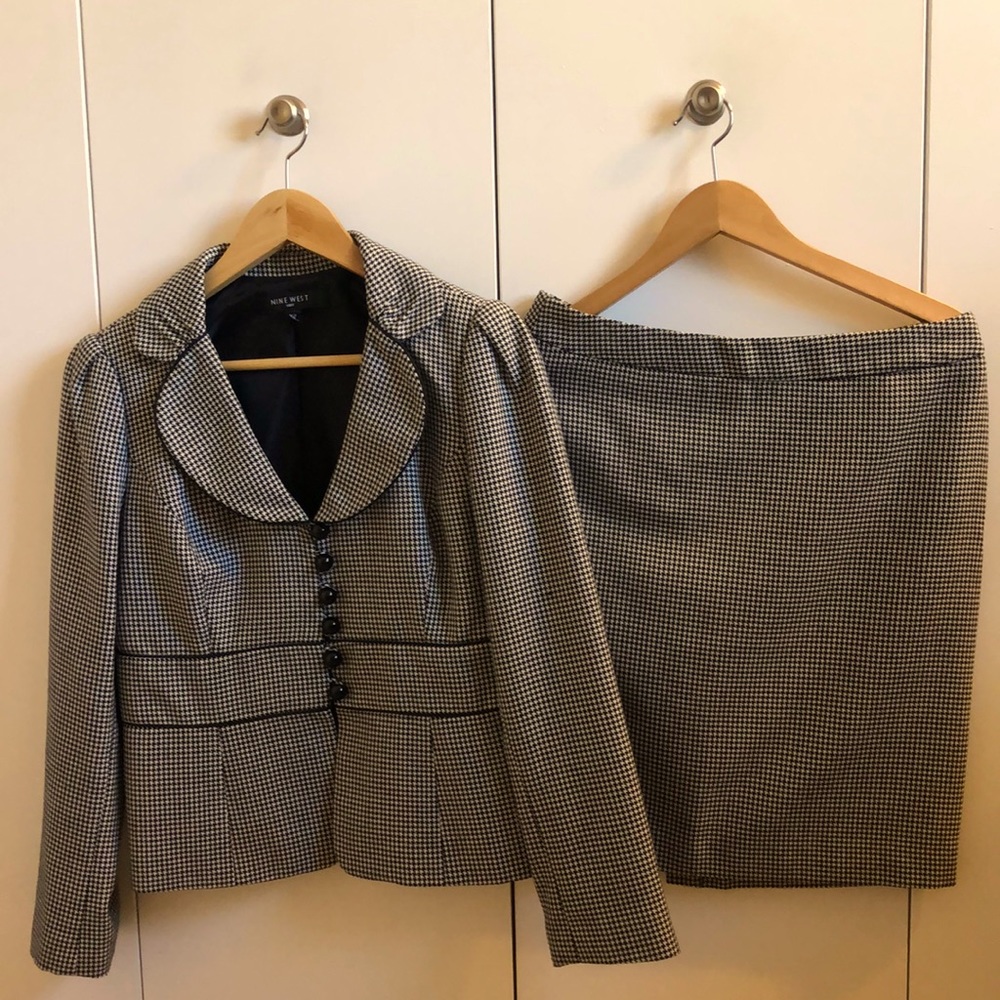 Nine West Women’s 10P Checked Skirt and Jacket Suit Set
